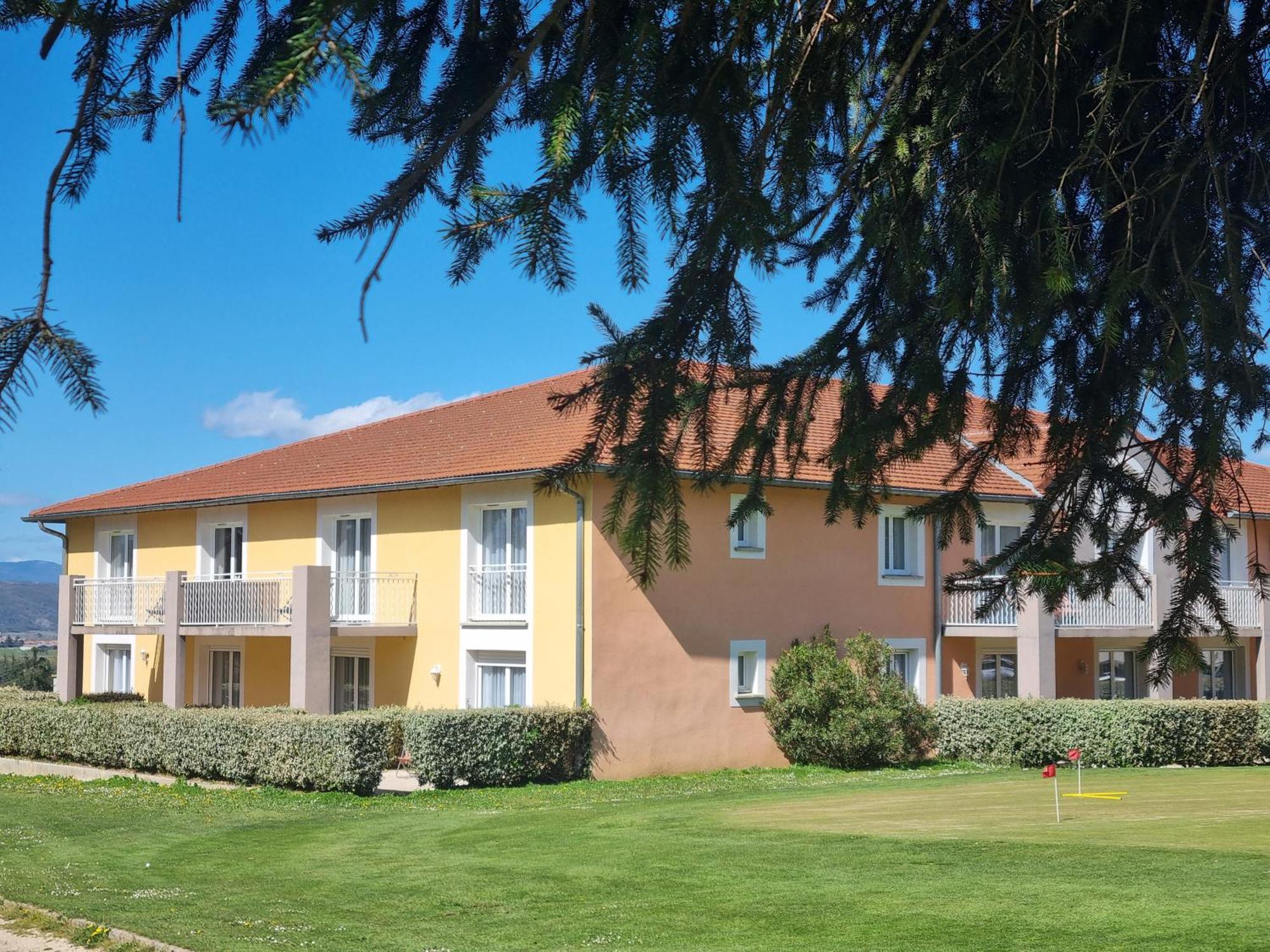 Best Western Golf D'Albon Exterior photo