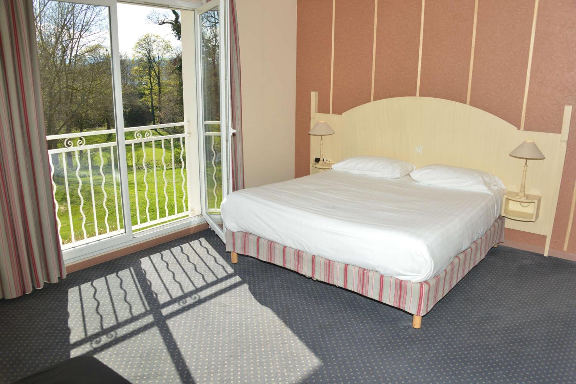 Best Western Golf D'Albon Exterior photo